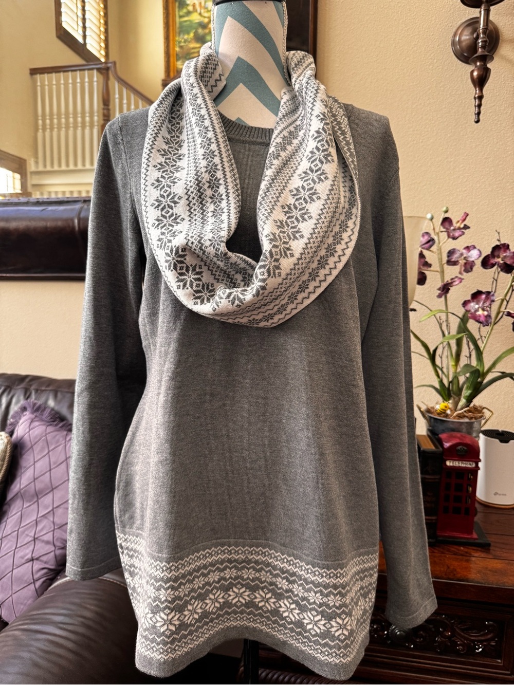 ✅ “Kim Rogers” Winter Wonderland Knit Sweater with Infinity Scarf